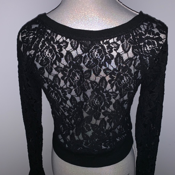 Lace long sleeve Express Top - Picture 2 of 3